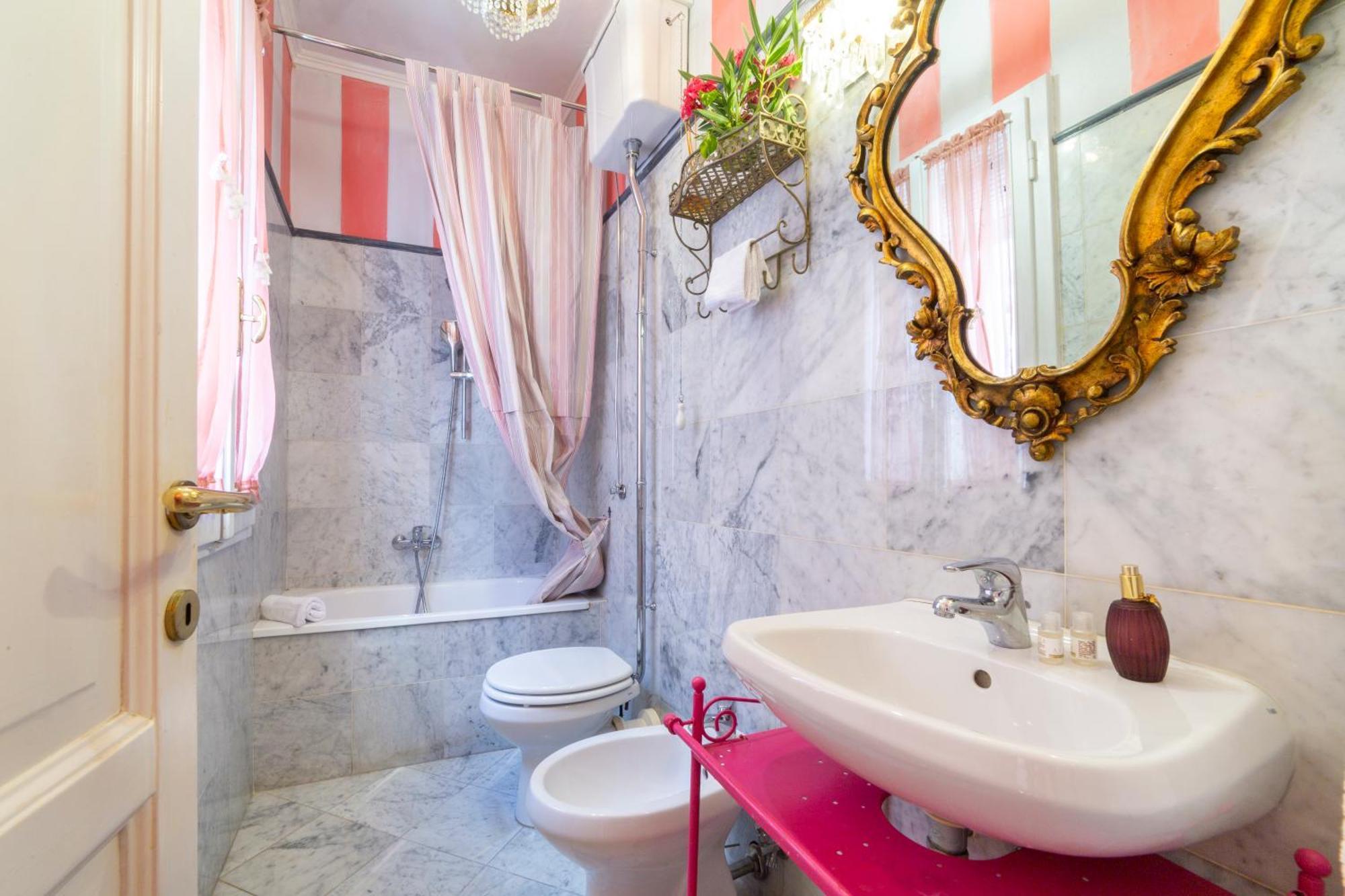 Bibi Boutique Arezzo Living Suite Rosafragola & Verdeconiglio Exterior photo
